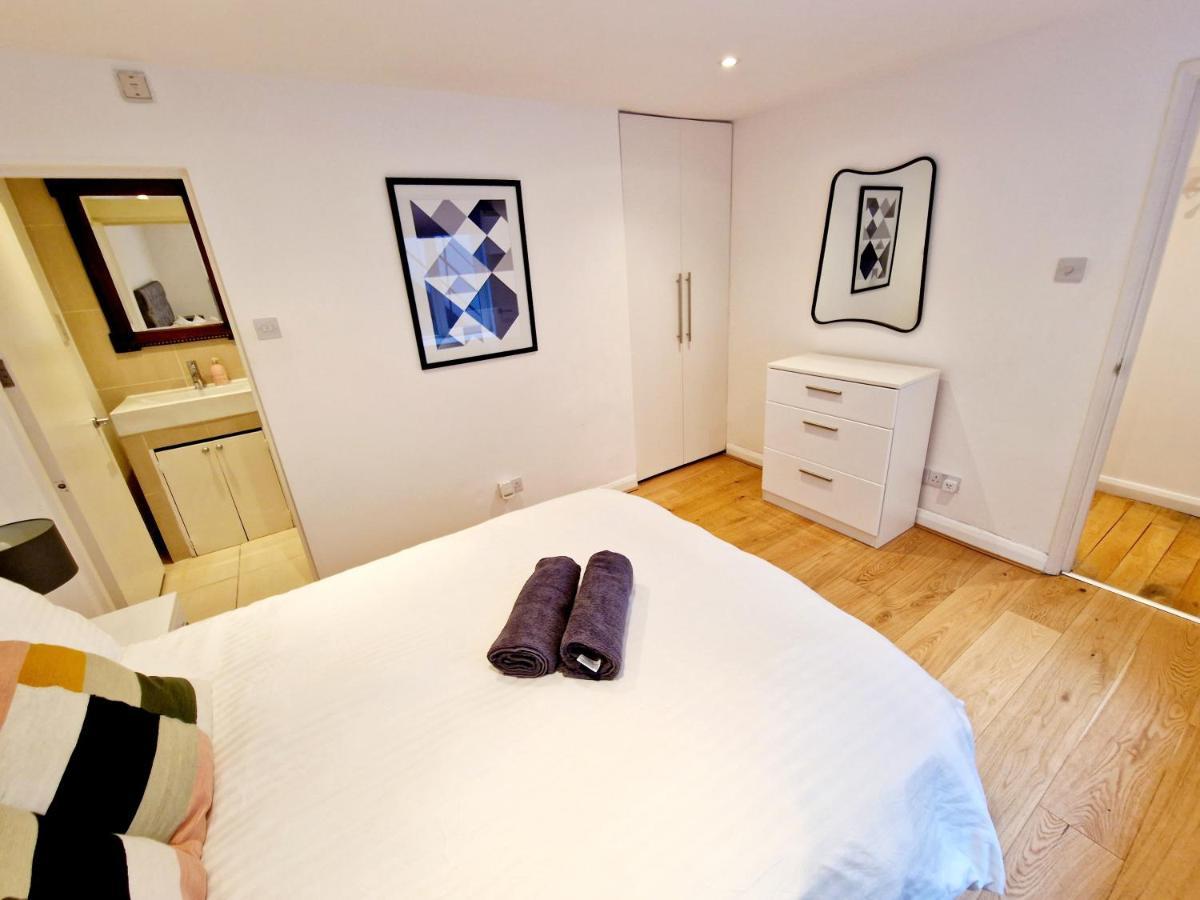 Beautiful Hyde Park Flat By Lancaster Gate Station With Private Back Patio Lägenhet London Exteriör bild